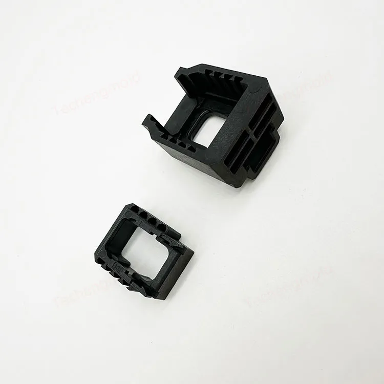 特诚科技PA66精密注塑件实拍 1